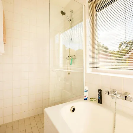Сasa de vacaciones Comfy In With French Balcony, Cleaning Included *
